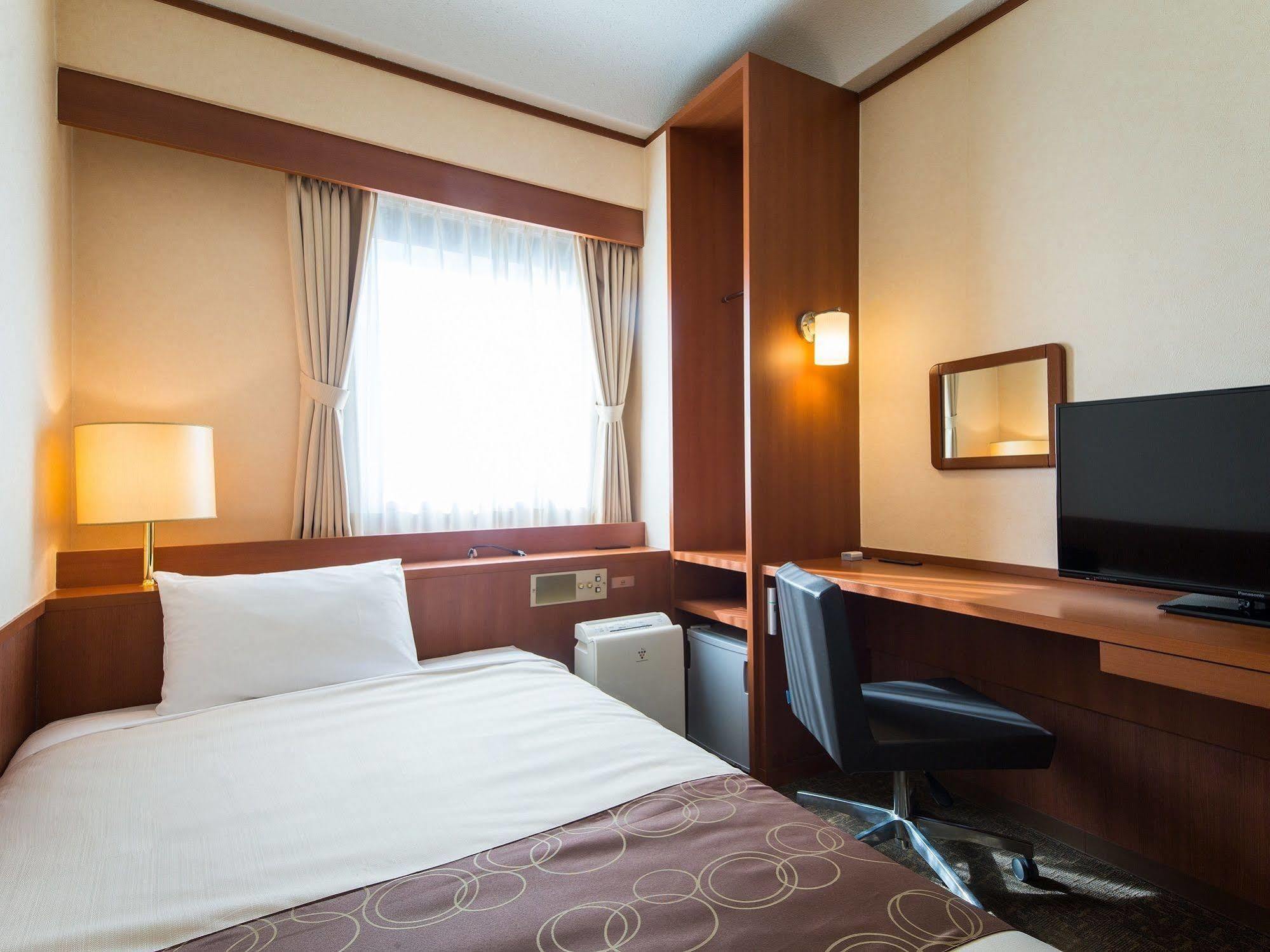 Osaka Umeda Os Hotel Dış mekan fotoğraf